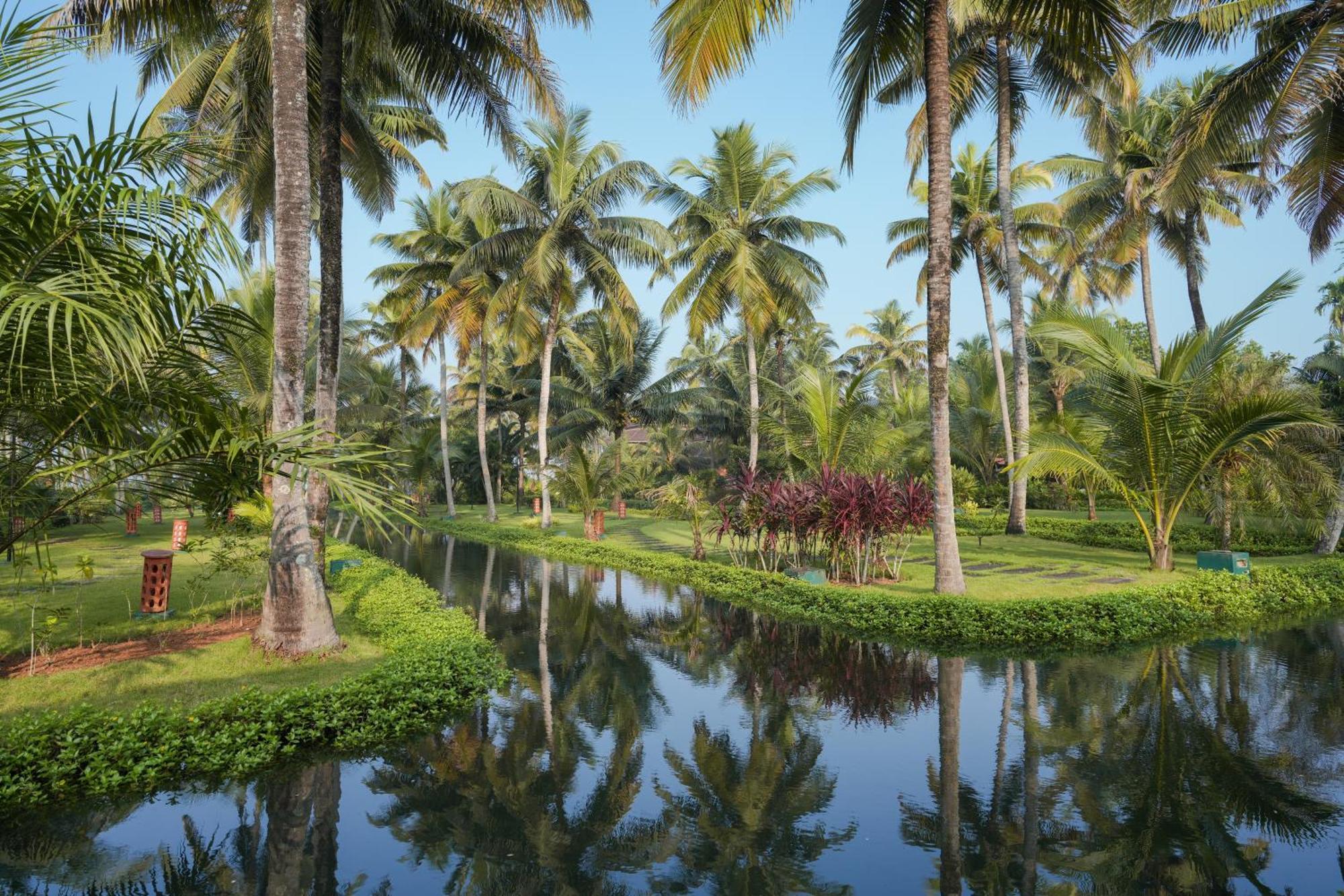 Lakesong Resort Kumarakom Exteriör bild