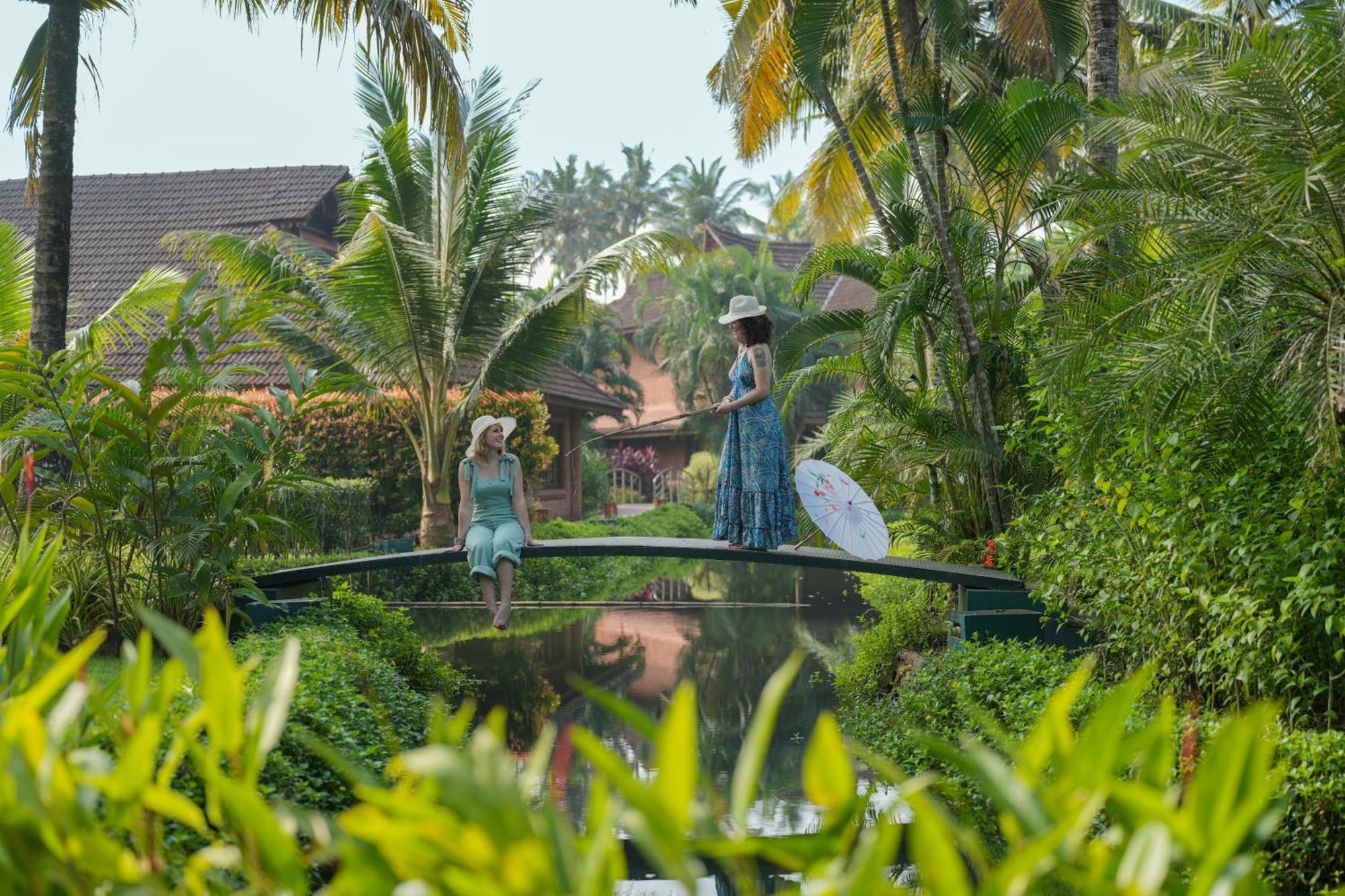 Lakesong Resort Kumarakom Exteriör bild
