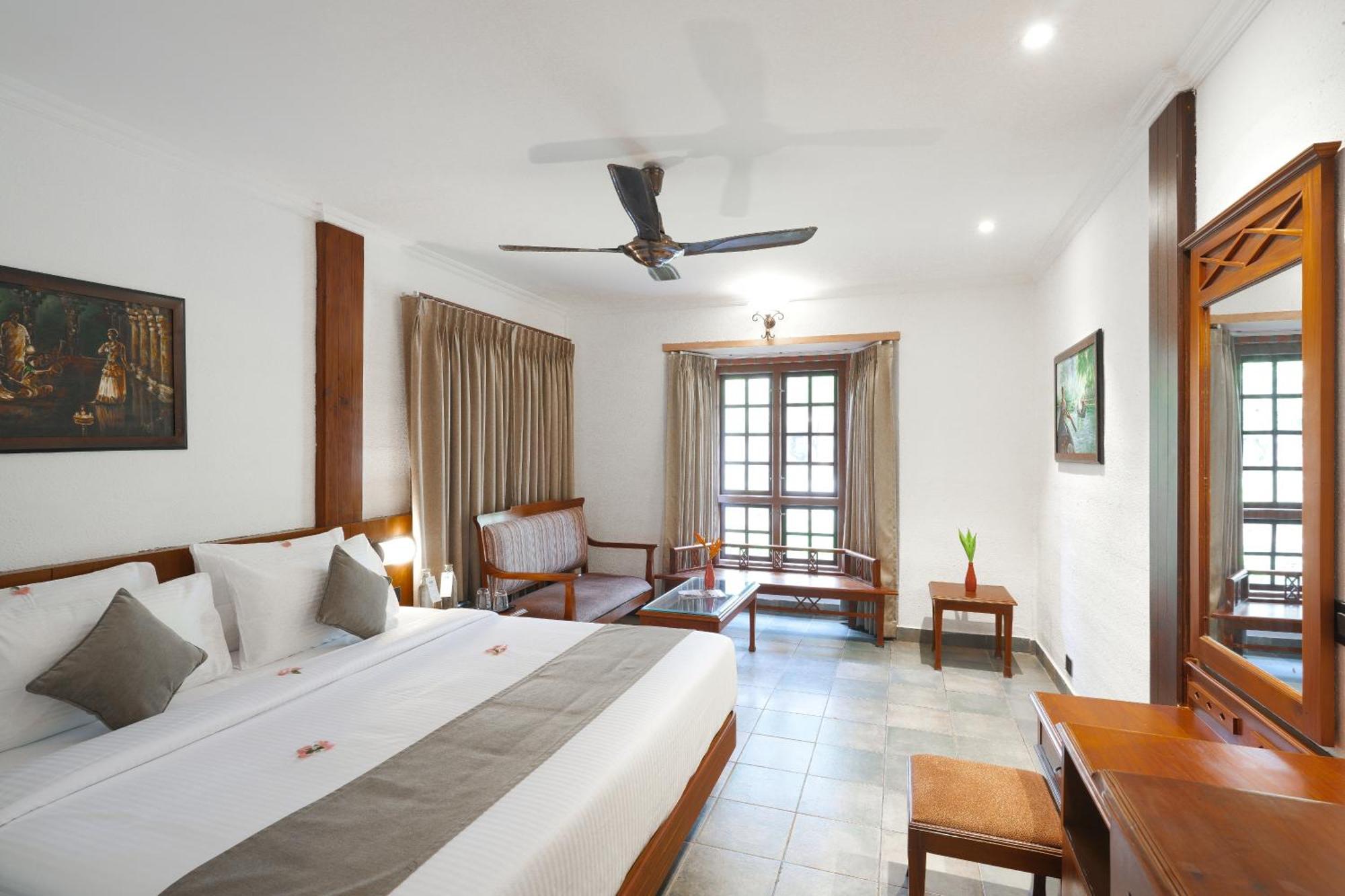 Lakesong Resort Kumarakom Exteriör bild