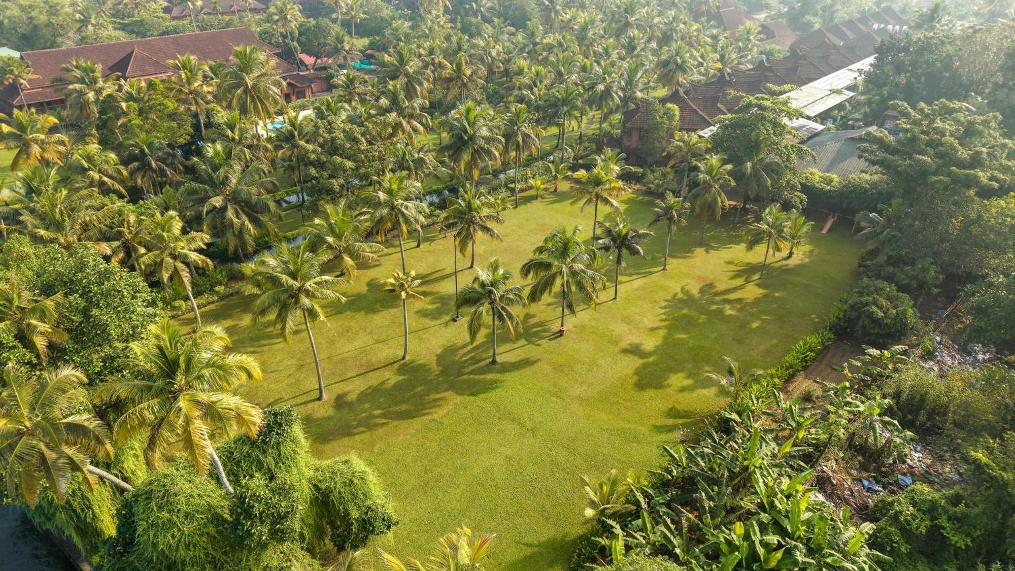 Lakesong Resort Kumarakom Exteriör bild