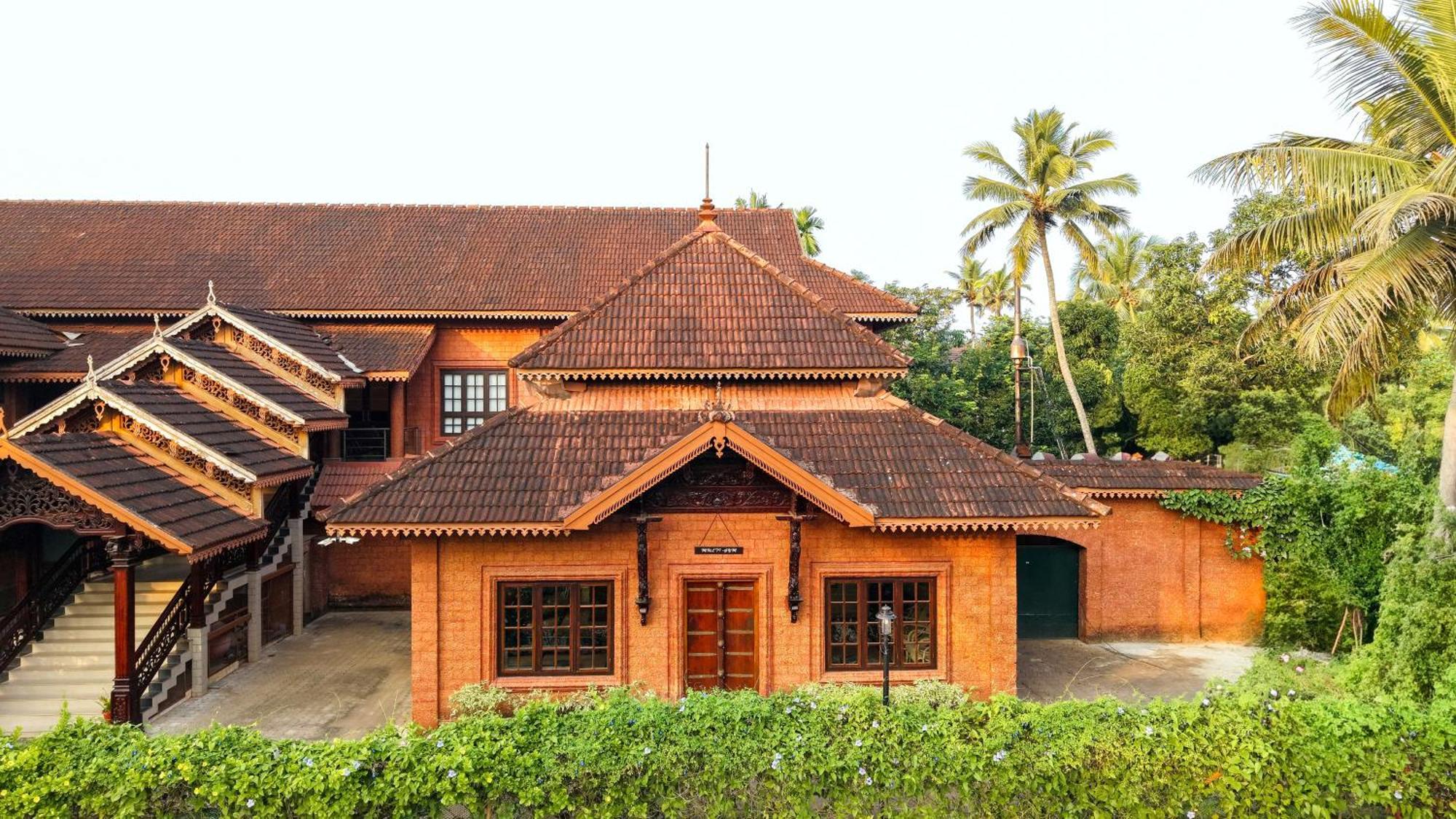 Lakesong Resort Kumarakom Exteriör bild