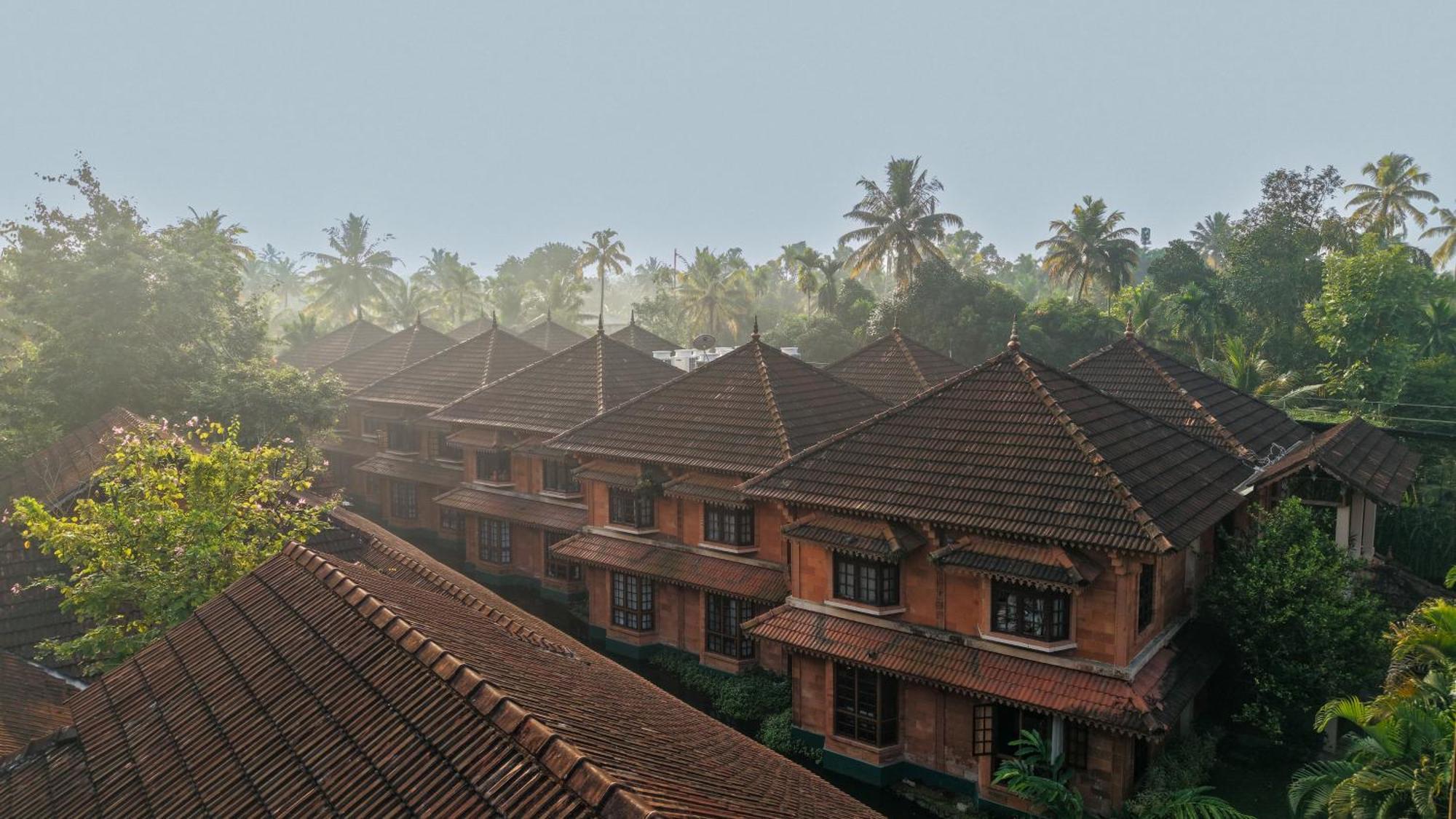 Lakesong Resort Kumarakom Exteriör bild